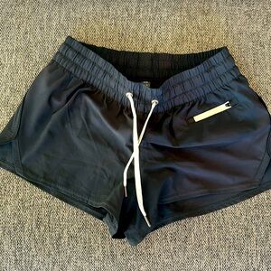 Vuori Women's Shorts - Size XS